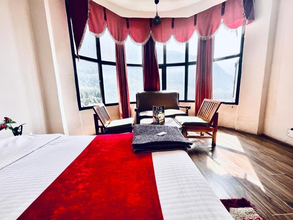 Hotel In Manali With Mountain View Near Mall Road Екстериор снимка